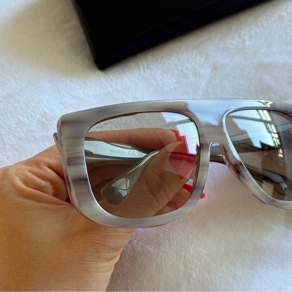 New! MaxMara Brown Sunglasses, Flat Top, MM0073 20E, New, Authentic - Picture 4 of 12